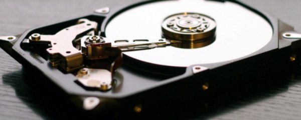 磁盘上的磁道是 磁盘上的磁道是一组同心圆吗