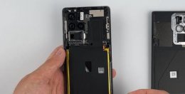 中兴天机axon20拆机 中兴axon30ultra拆机分解图详情
