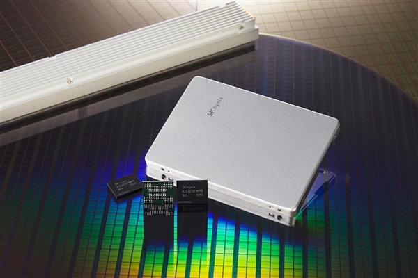 SK海力士发布企业级SSD PE8000系列 首款PCIe 4.0 SSD
