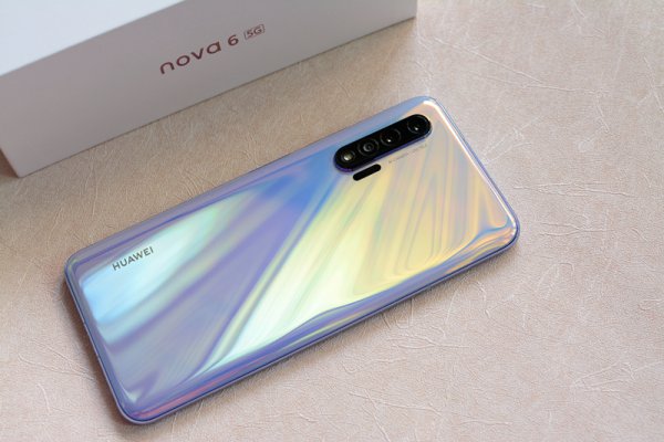 专属年轻人的5G手机华为nova6评测