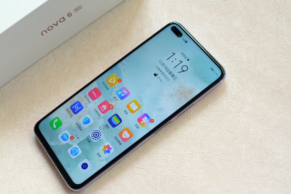 专属年轻人的5G手机华为nova6评测