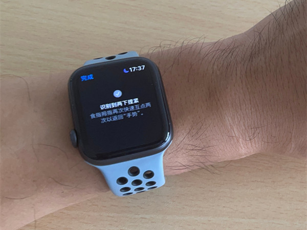applewatch单手辅助触控怎么打开