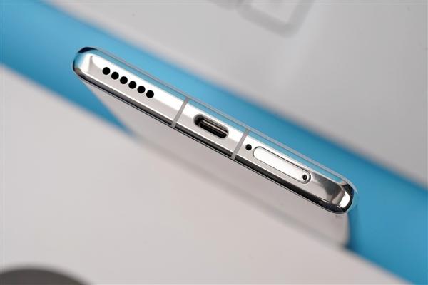 荣耀magic3至臻版是双卡双待吗