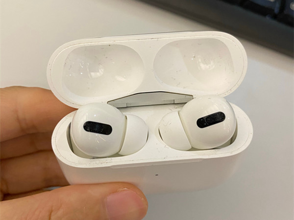 ipad怎么连接airpods耳机