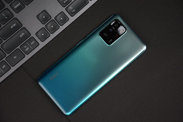 红米note10pro是塑料机身吗