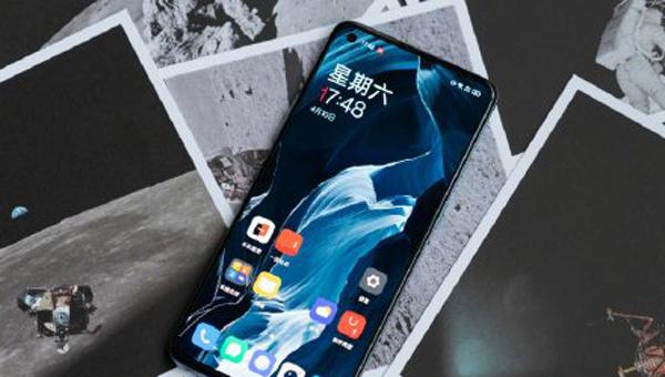 一加9r是双扬声器吗