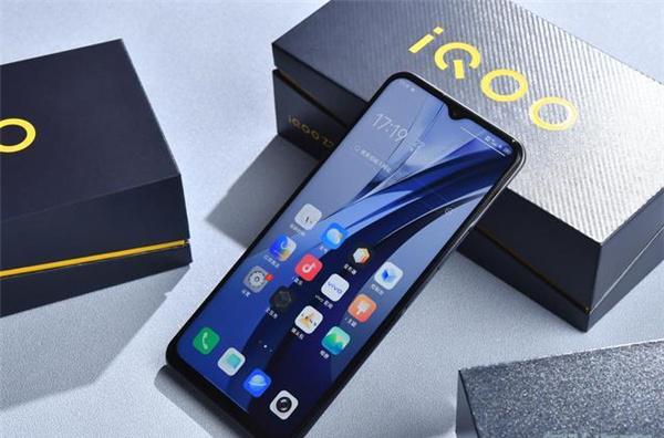 iqooz3防水吗