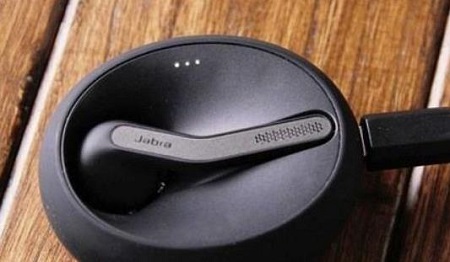 jbl蓝牙耳机恢复出厂教程
