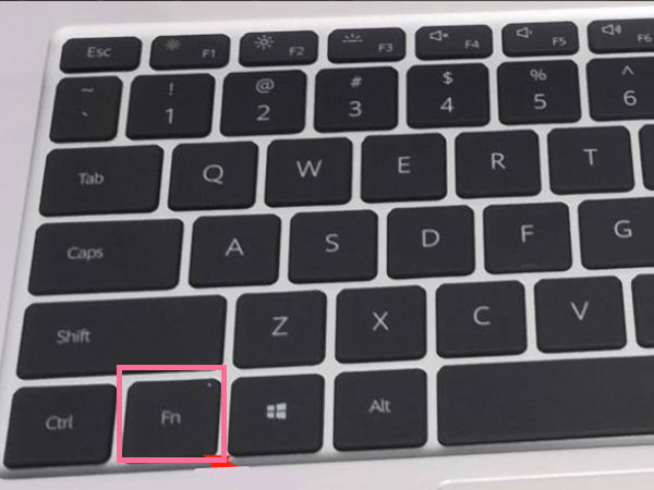 华为电脑键盘怎么开启灯光
