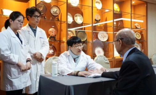 丁香医生怎么删除问诊记录