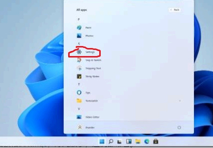 Win11控制面板里面怎么找到系统安全?