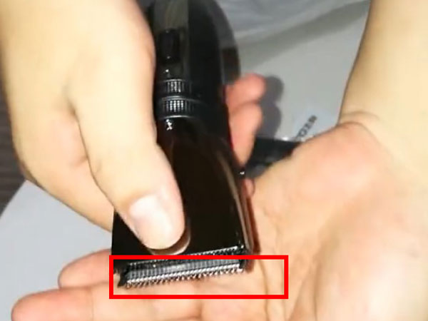 飞科电动理发器怎么拆刀头部