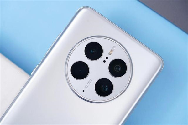 华为Mate50 Pro和和小米12S Ultra对比