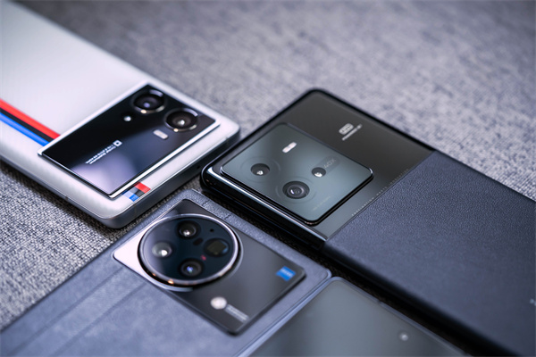 iQOO 9 Pro、iQOO 10 Pro和vivo X Fold拍照对比