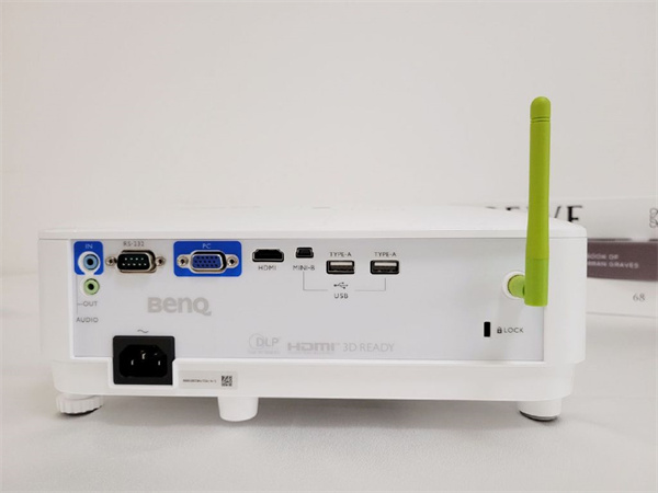 优派Y5和明基E520对比