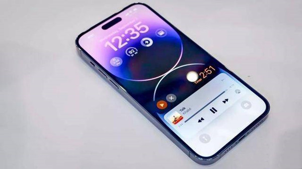 苹果14pro是双扬声器吗
