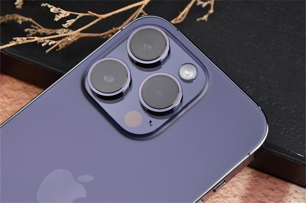 iPhone14和14 Pro拍照对比