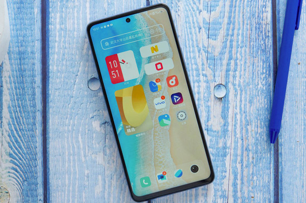 荣耀X40和vivo Y77对比