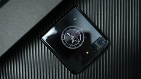 moto razr 2022是双卡吗