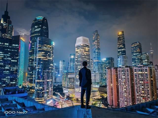 iqooneo7评测