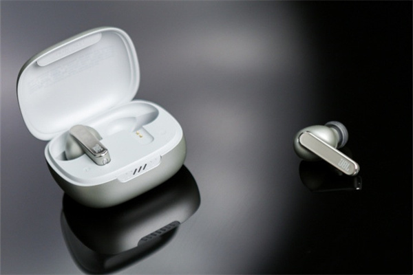 JBL LIVE PRO 2炫光豆二代体验