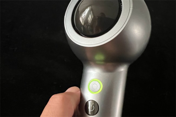 仙如擎吹风机评测