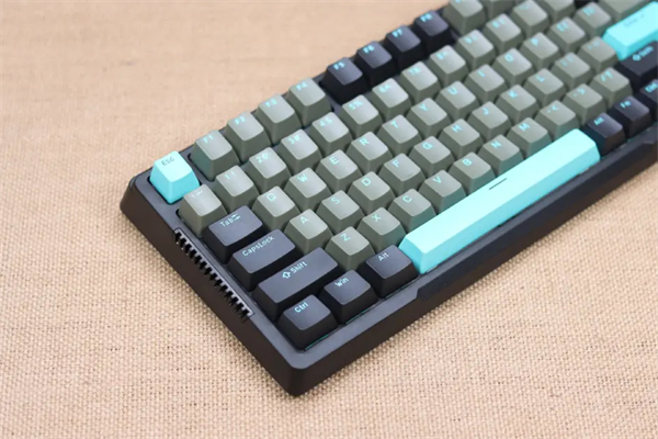 RK H81三模无线75%机械键盘评测