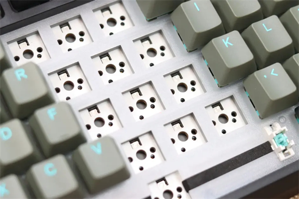 RK H81三模无线75%机械键盘评测