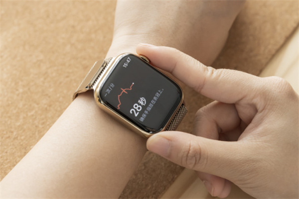 Apple Watch 8体验