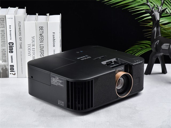 爱普生CH-TW6280T家用投影评测