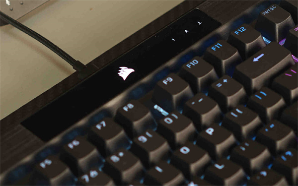 美商海盗船K70 RGB PRO评测
