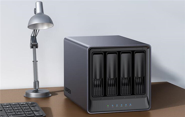 绿联私有云DX4600评测