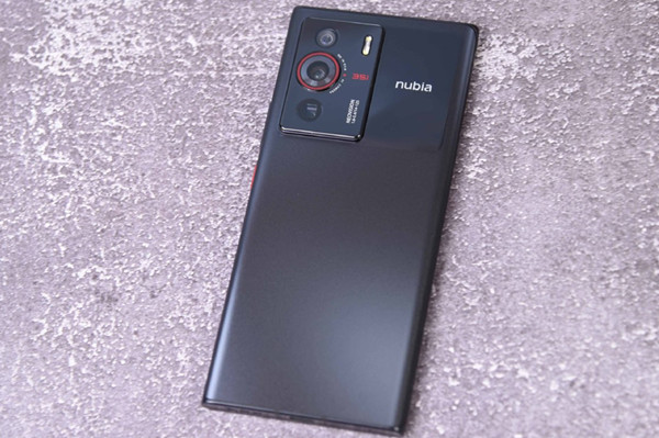 努比亚z40pro和z40spro对比