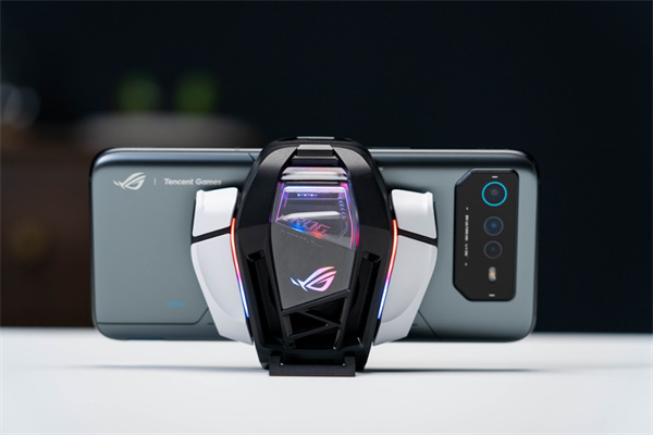 红魔7S Pro和ROG 6天玑至尊版对比