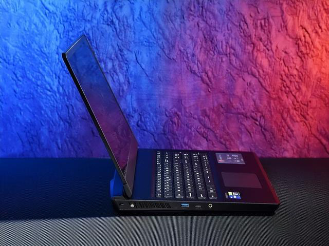 微星冲锋坦克Pro GP76 HX评测