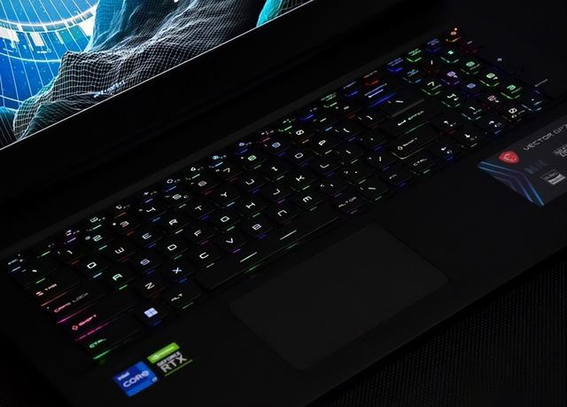 微星冲锋坦克Pro GP76 HX评测
