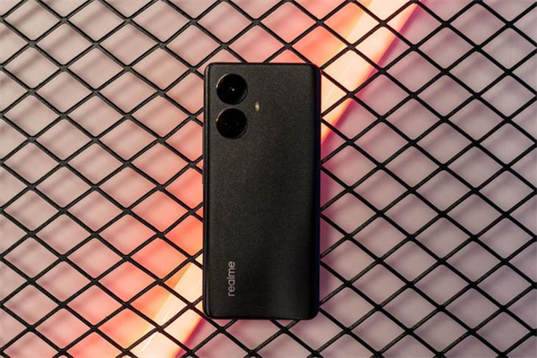 真我10 Pro+评测