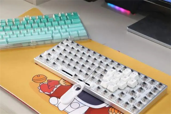 欧希德渐变键帽变装键盘评测