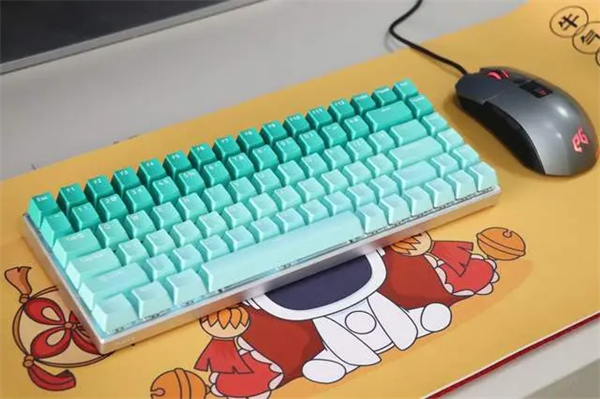 欧希德渐变键帽变装键盘评测