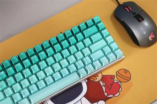 欧希德渐变键帽变装键盘评测