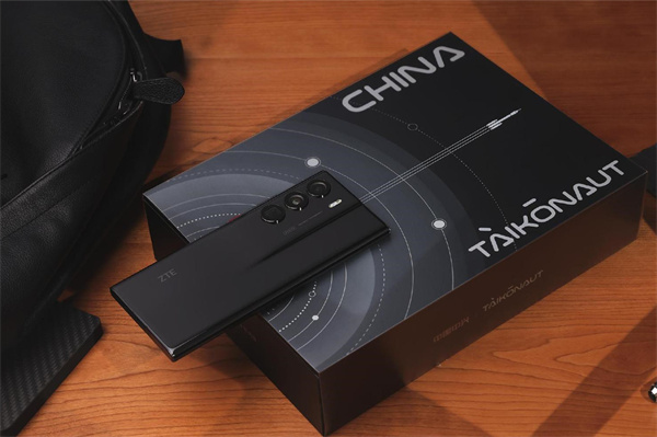 中兴Axon 40 Ultra航天版评测