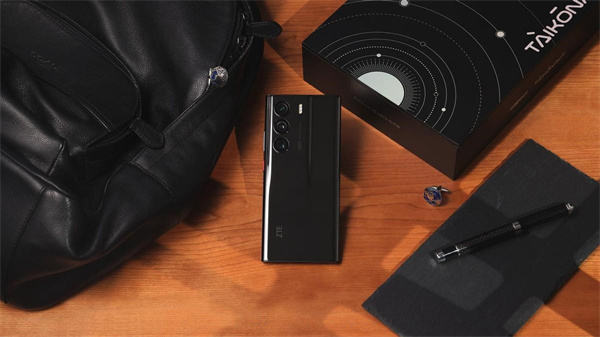 中兴Axon 40 Ultra航天版评测