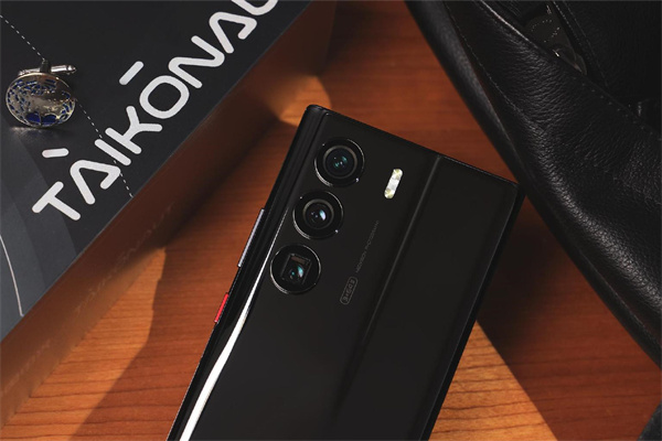 中兴Axon 40 Ultra航天版评测