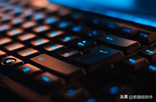 电脑待机了黑屏唤不醒怎么办