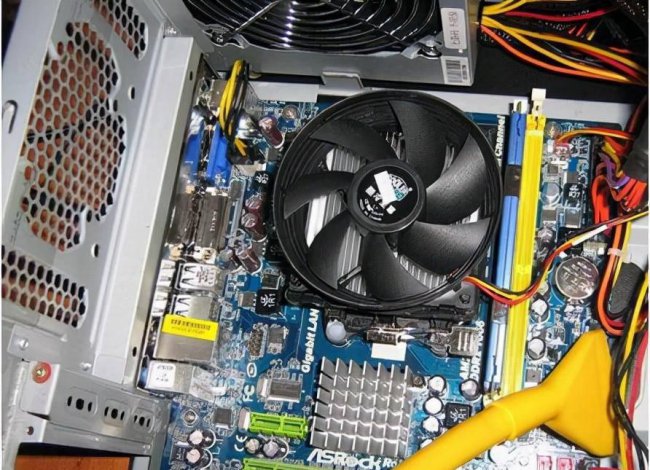 win10频繁死机蓝屏的原因