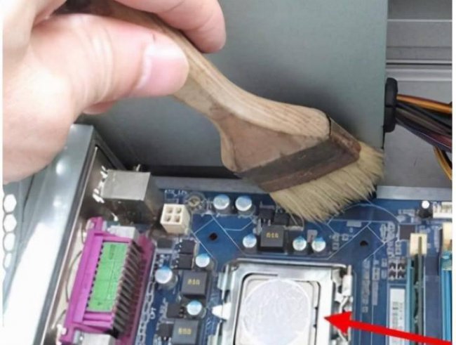 win10频繁死机蓝屏的原因