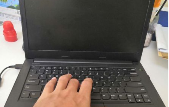 联想电脑黑屏一键恢复怎么设置