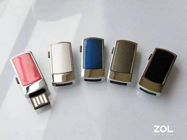 u盘已有系统如何安装驱动