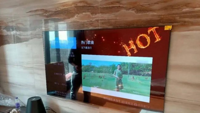 电视机离地多少高合适75寸的