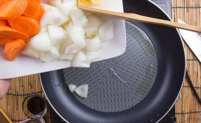 不粘锅什么材质的好用又健康